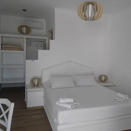 Appartement Studios Kumarou *