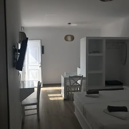 Kumarou Apartman Glásztrosz